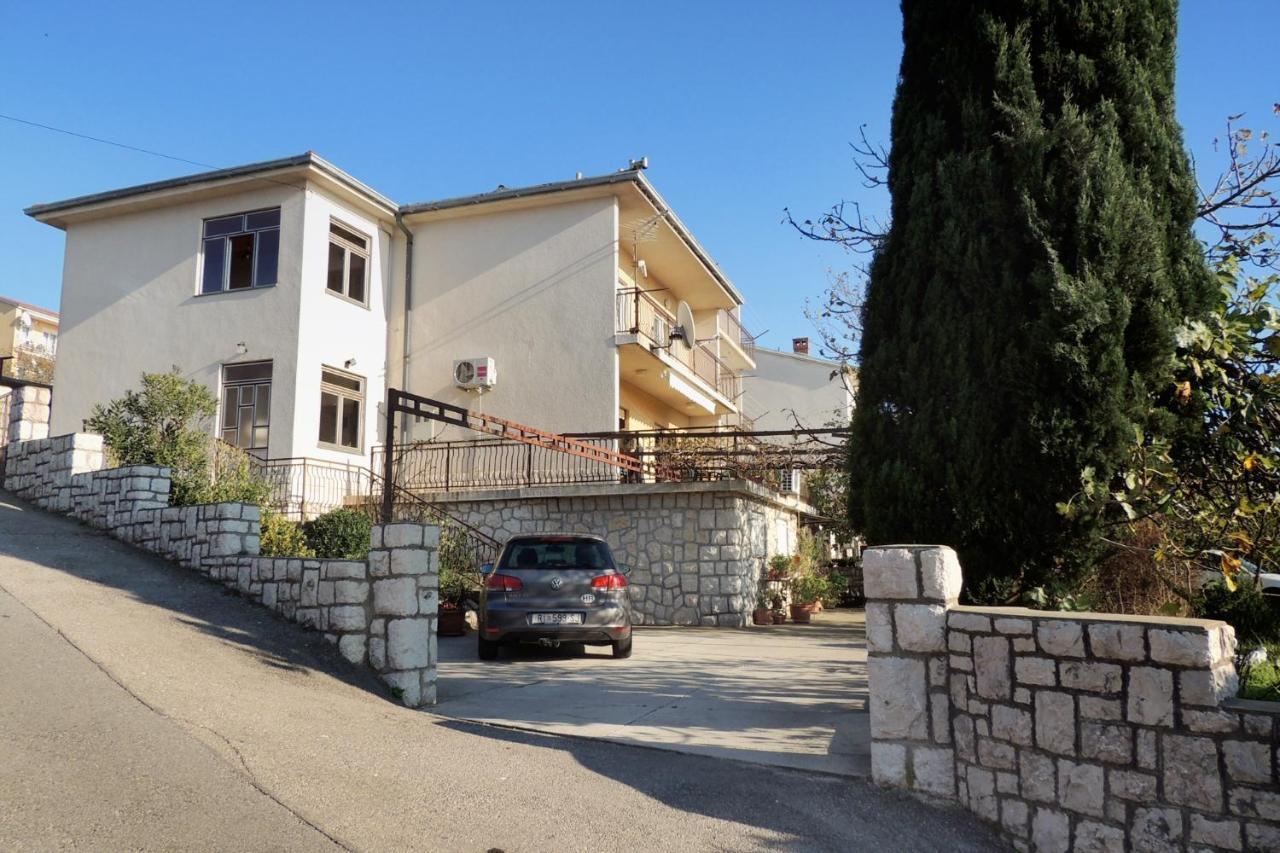 Apartments With A Parking Space Novi Vinodolski - 5525 Екстер'єр фото